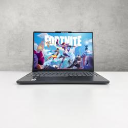 Notebook LENOVO SLIM 3 Ryzen 7 8840HS 40gb DDR5 1tb 15.3 Pulgadas WUXGA Win 11
