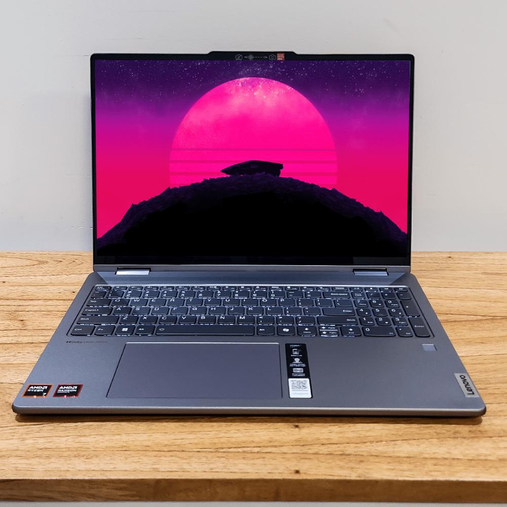 Notebook LENOVO YOGA 7 16 WUXGA  2 en 1 AMD RYZEN 7 8840HS 16gb RAM DDR5 1TB SSD