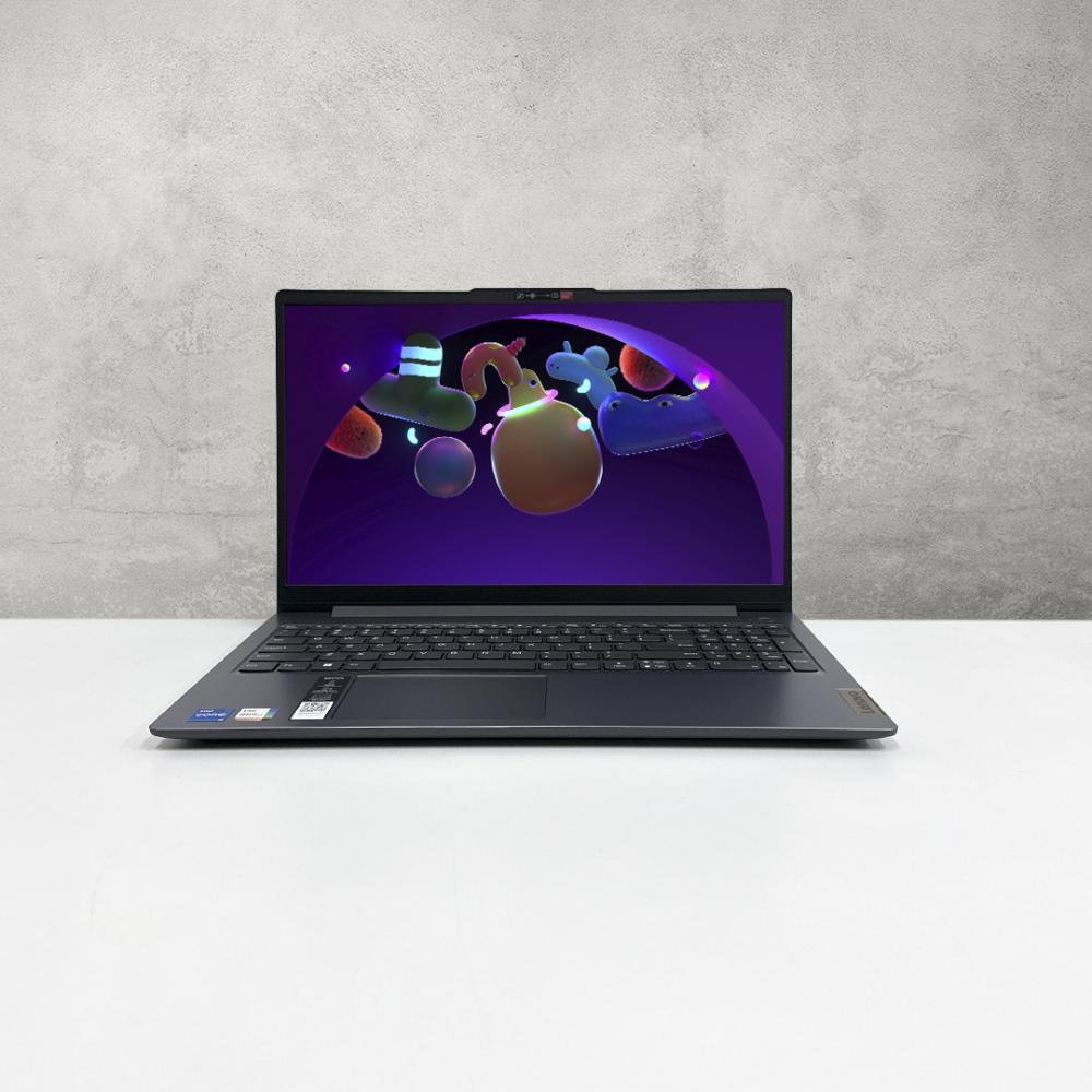 Notebook Lenovo IdeaPad 3 15IRU8  intel i5 1335u 512gb 16gb 15.6 Pulgadas Win 11