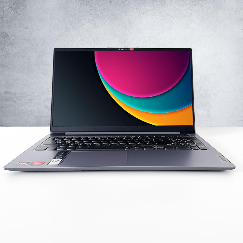 Notebook Lenovo SLIM 3 Ryzen 5 7520u 8gb 512gb 15.6 Pulgadas FullHD T windows 11