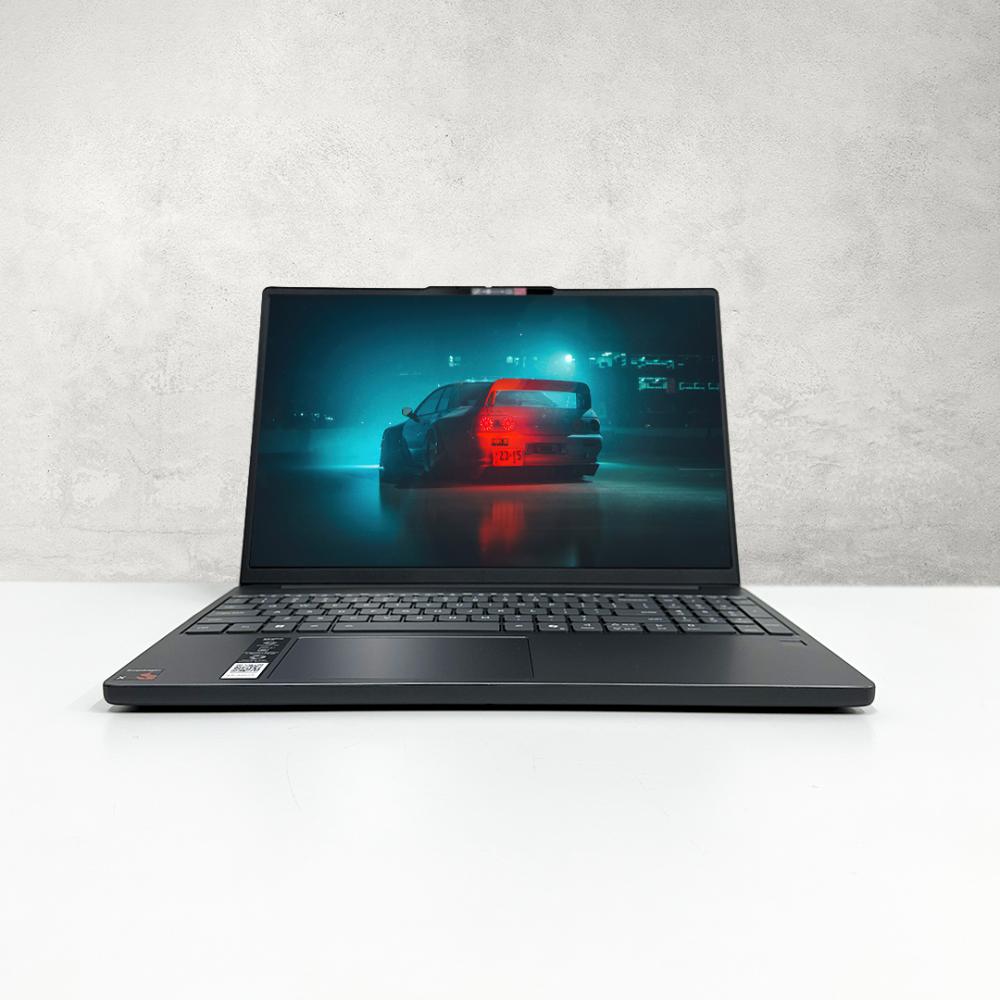 Notebook LENOVO SLIM 3 15Q8X10 SNAPDRAGON X 16 GB DDR5 512GB 15.3 Pulgadas Wuxga